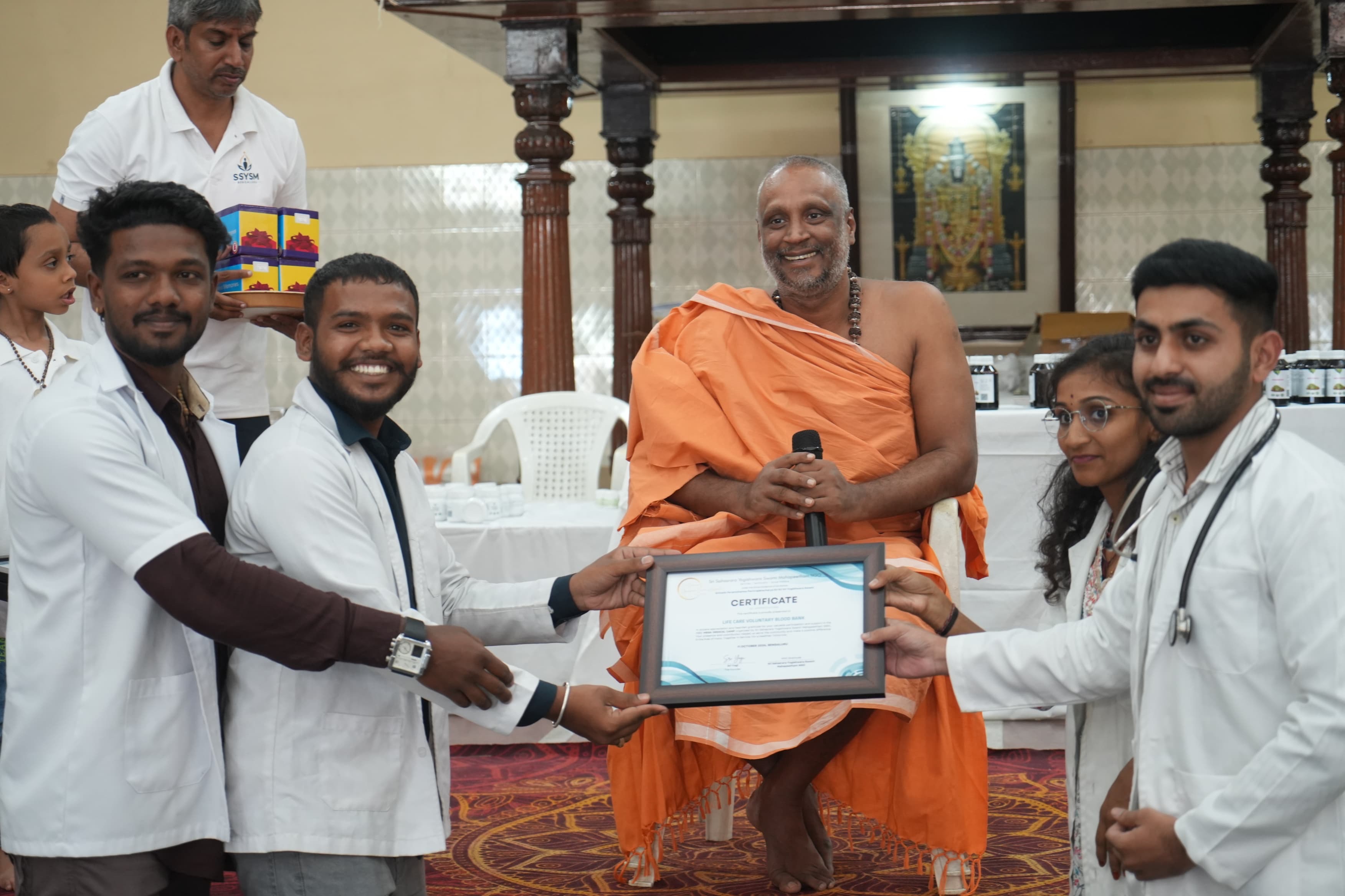 Partner hospitals and clinics honoured with certificates of appreciation.